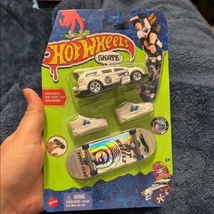 Treasure hunt hot wheels Skate